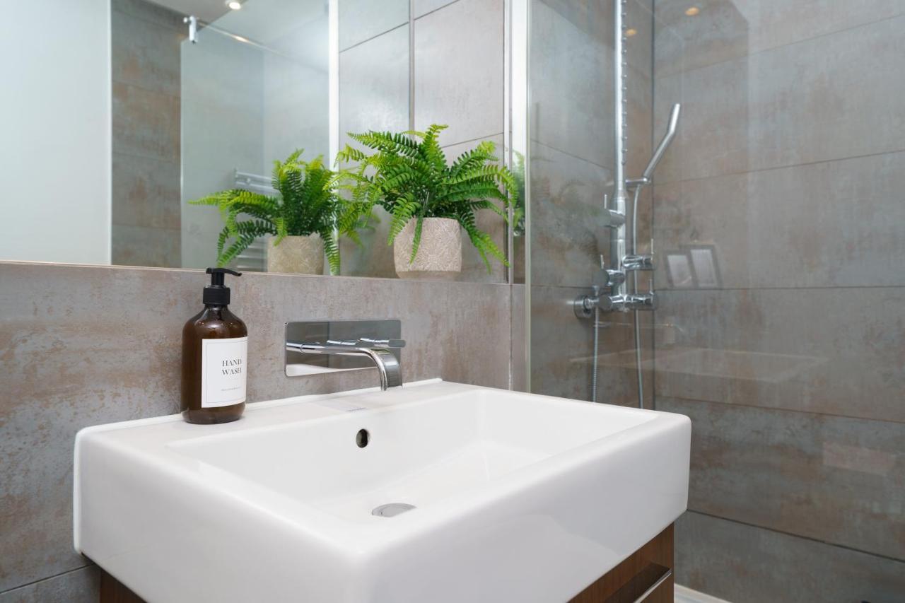 Trafalgar Sq 1 Bedr, 3 Beds Sleeps 6 런던 외부 사진